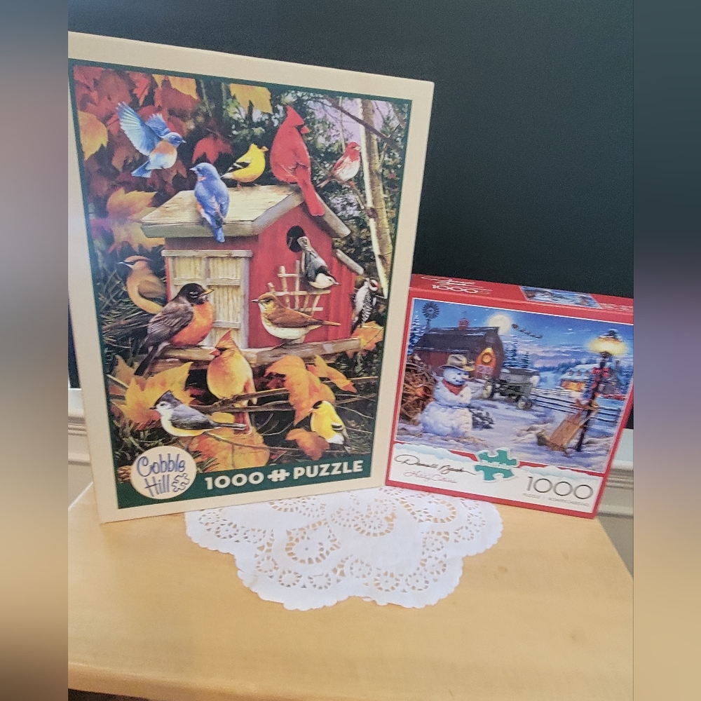 Set of Two 1000-piece Puzzles